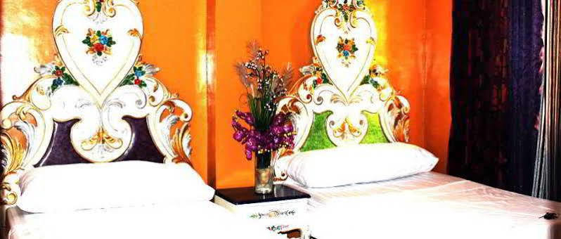 Manila Venetian Hotel ภายนอก รูปภาพ